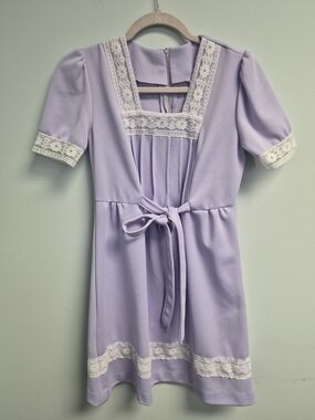 Vintage Lilac Lace-Trim Tie-Waist Dress